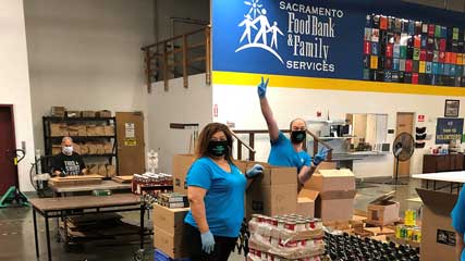 Dina and Peter at Sac Food Bank