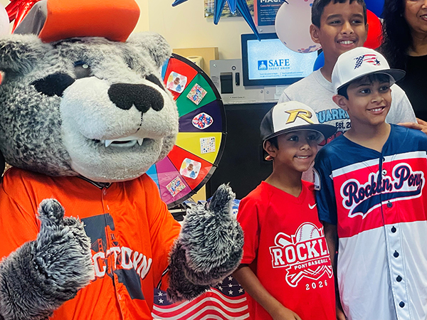 Dinger with Rajveer Singh, 7 (left), Yuvraaj Singh, 10 , and Vihaan Chand, 10, all from Rocklin_600px